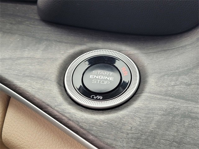 Used 2024 Jeep Grand Cherokee Limited image 19