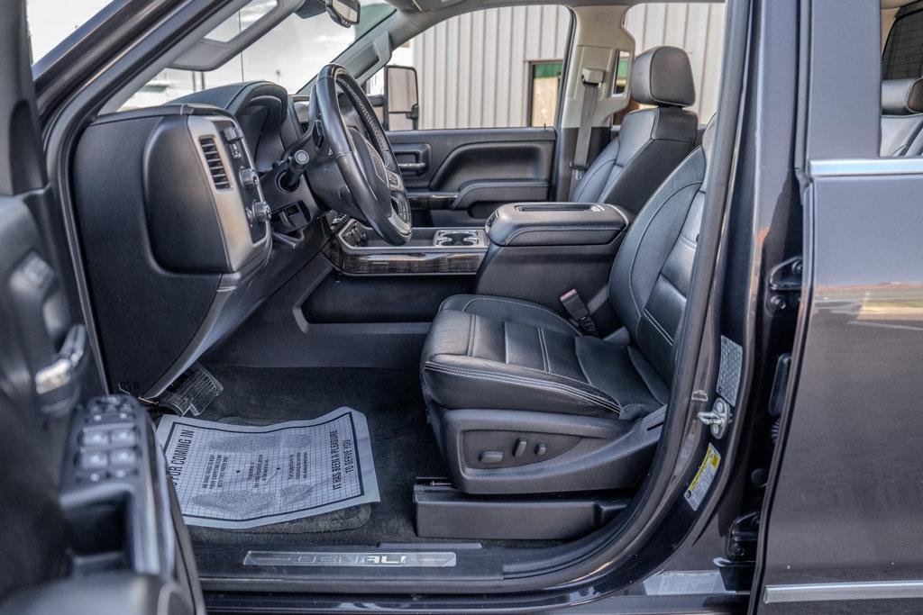 Used 2016 GMC Sierra 3500 Denali w/ Duramax Plus Package AWD/4WD image 15