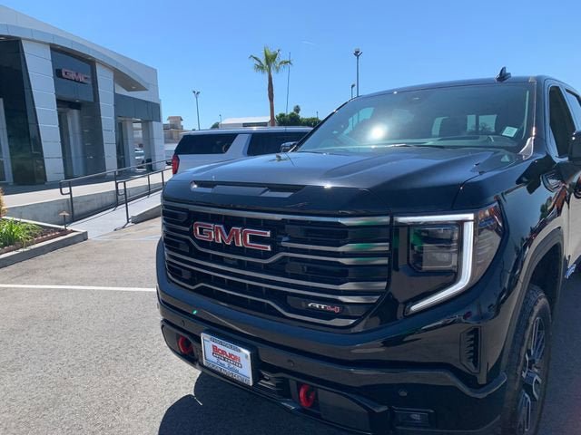 New 2026 GMC Sierra 1500 AT4 w/ Technology Package AWD/4WD image 3