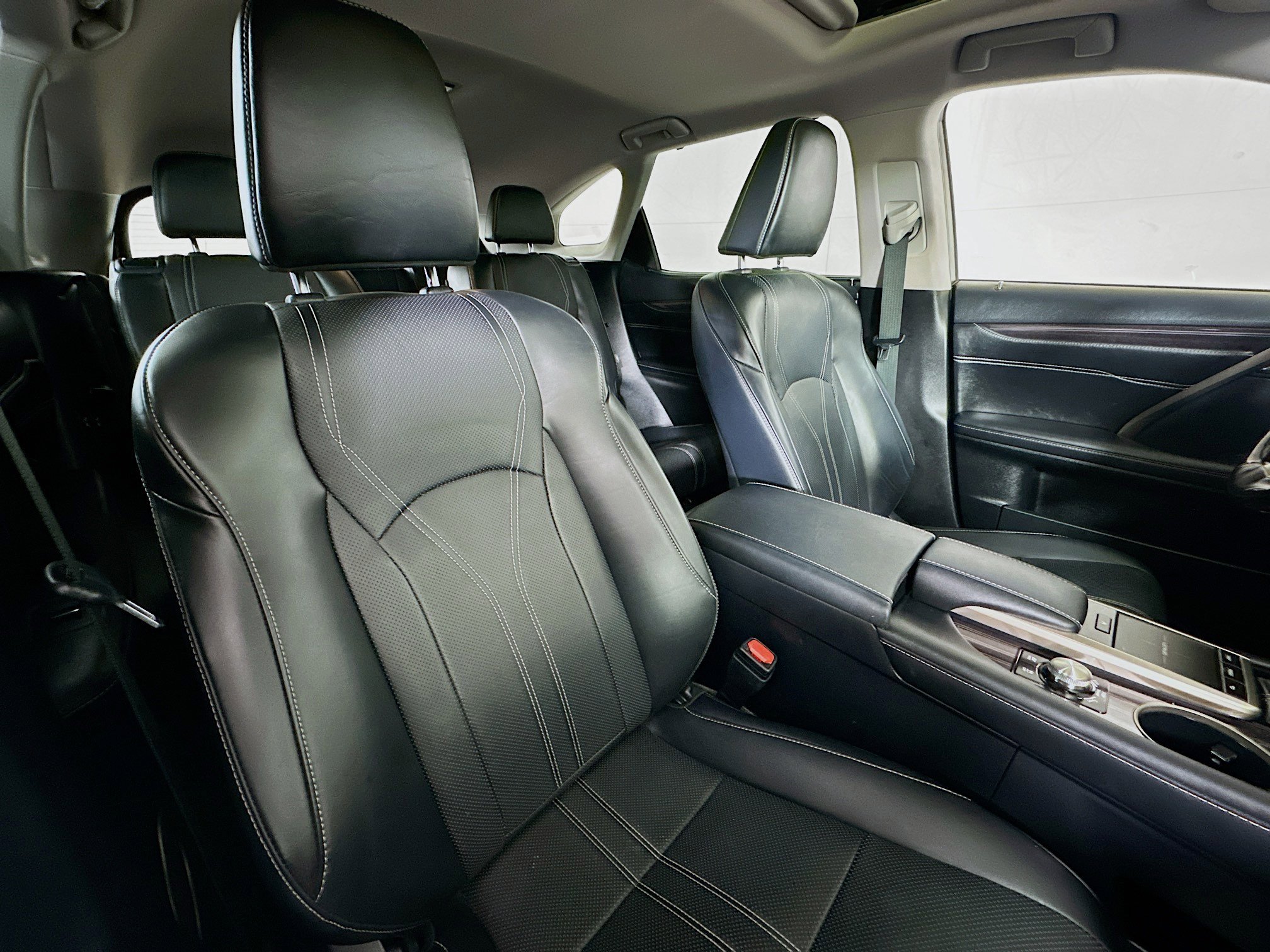 Used 2021 Lexus RX 450hL Luxury w/ Cold Area Package (CK) image 30