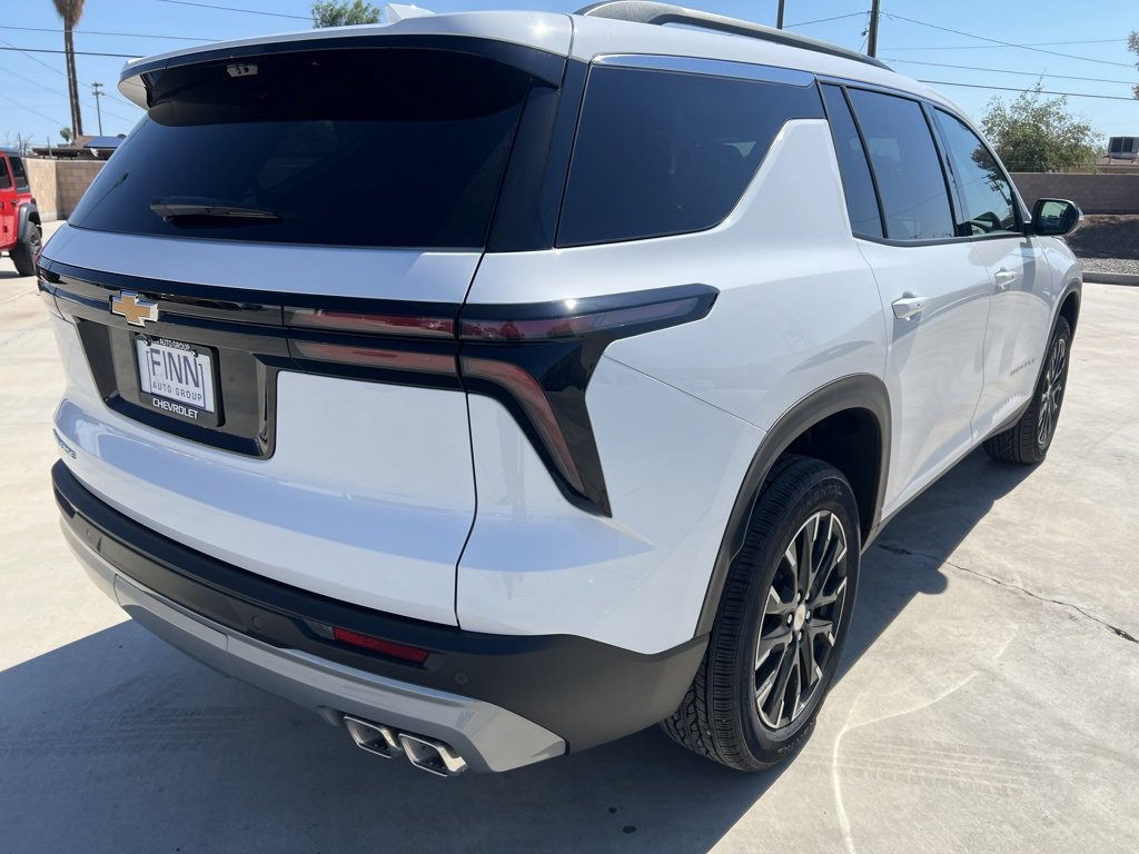 New 2026 Chevrolet Traverse LT w/ Sun and Wheel Package image 5