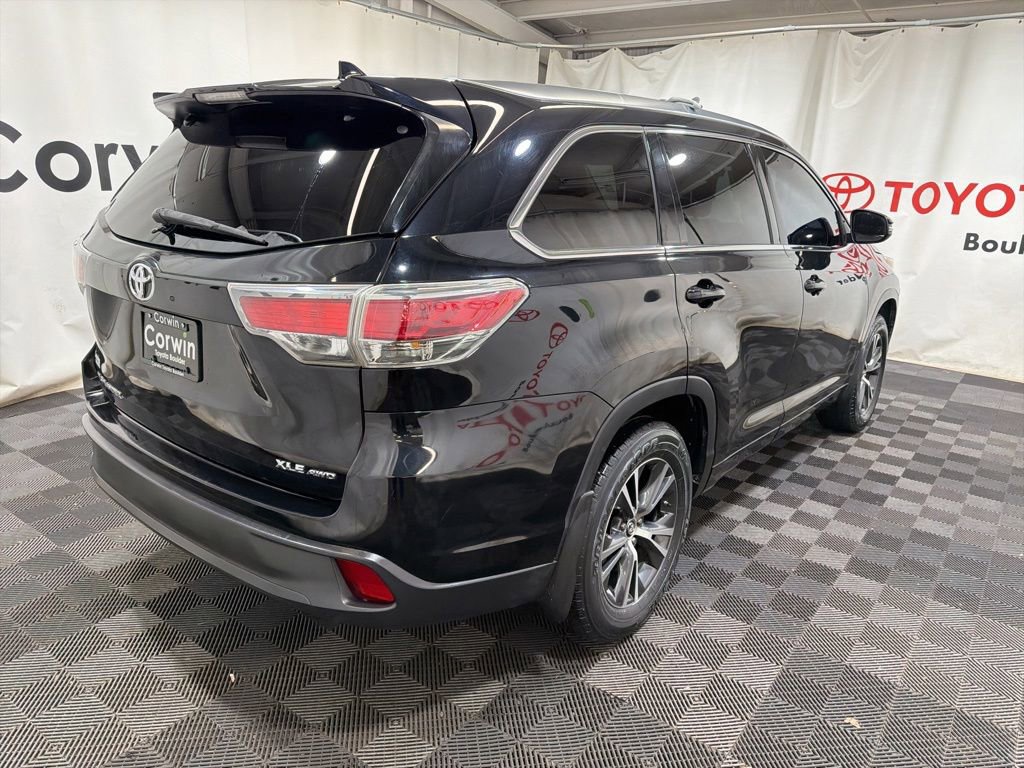 Used 2016 Toyota Highlander XLE AWD/4WD image 8