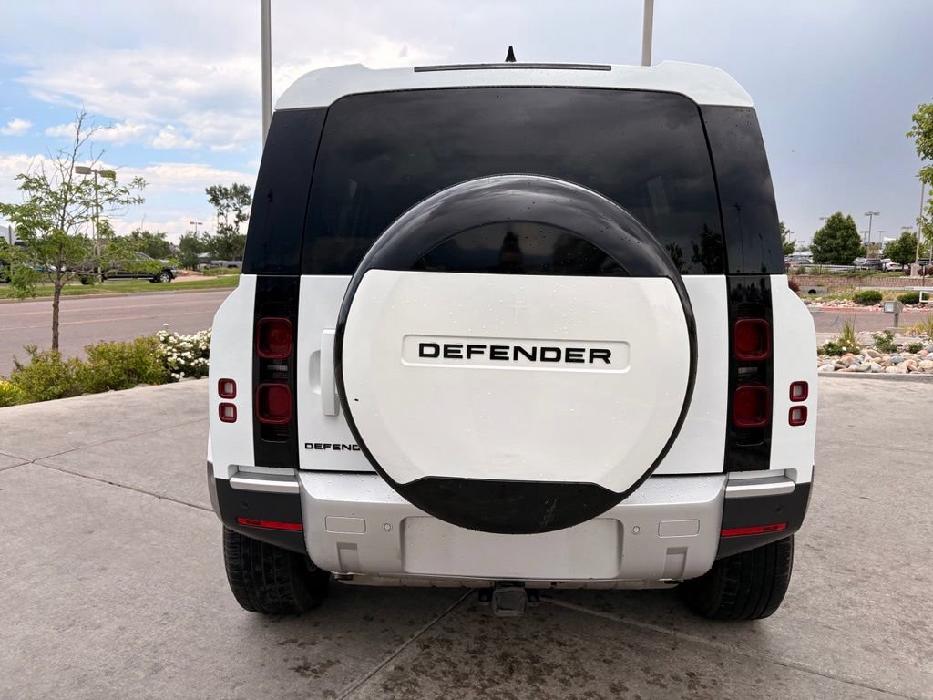 Used 2025 Land Rover Defender 110 S AWD/4WD image 6