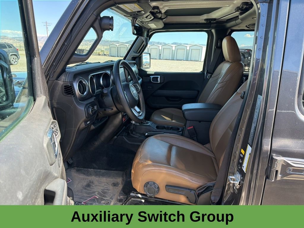 Used 2023 Jeep Gladiator Rubicon w/ LED Lighting Group image 9