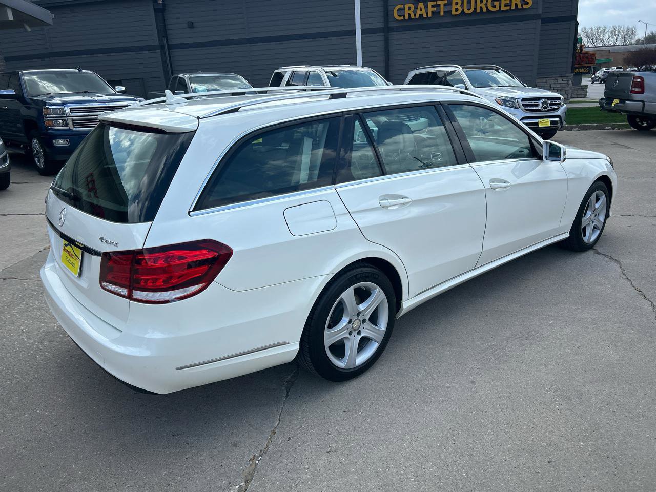 Used 2015 Mercedes-Benz E 350 4MATIC Wagon image 3