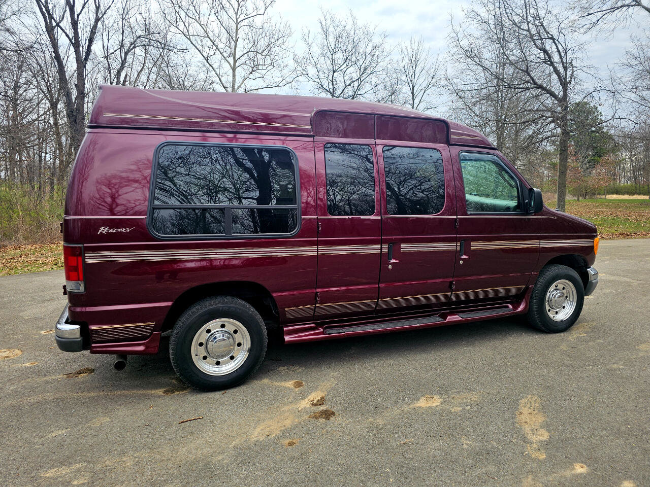 Used 2004 Ford E-250 and Econoline 250 image 5