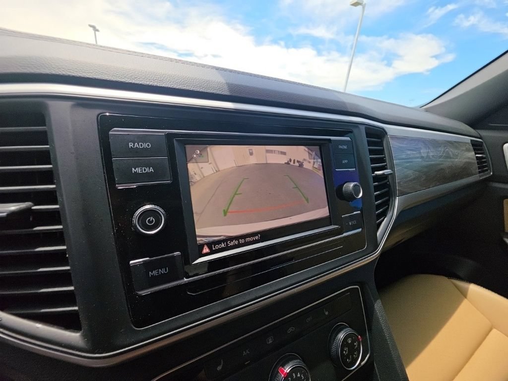 Used 2022 Volkswagen Atlas Cross Sport SE FWD image 20