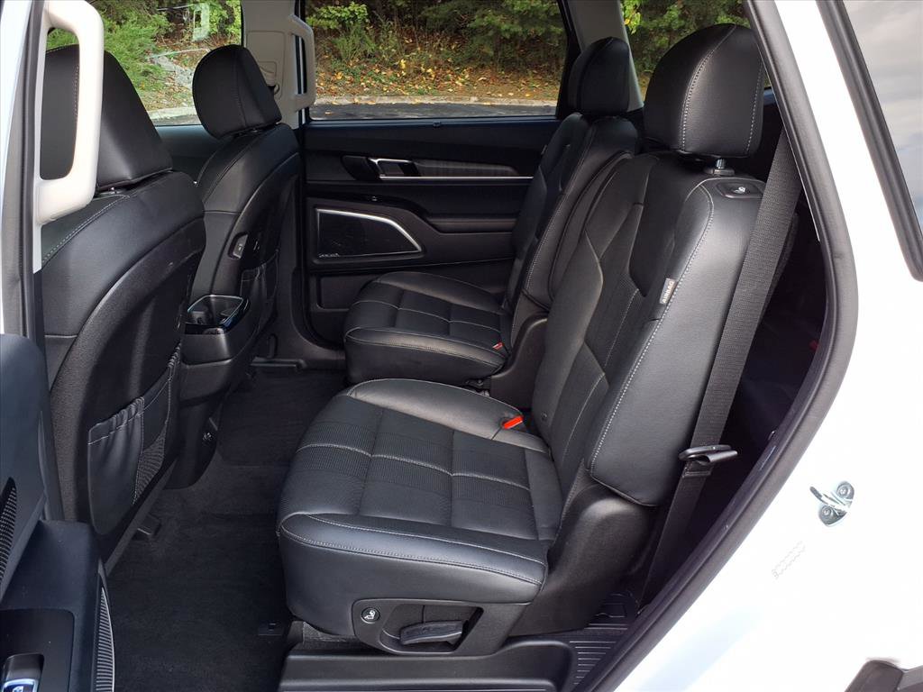 Used 2024 Kia Telluride SX image 11