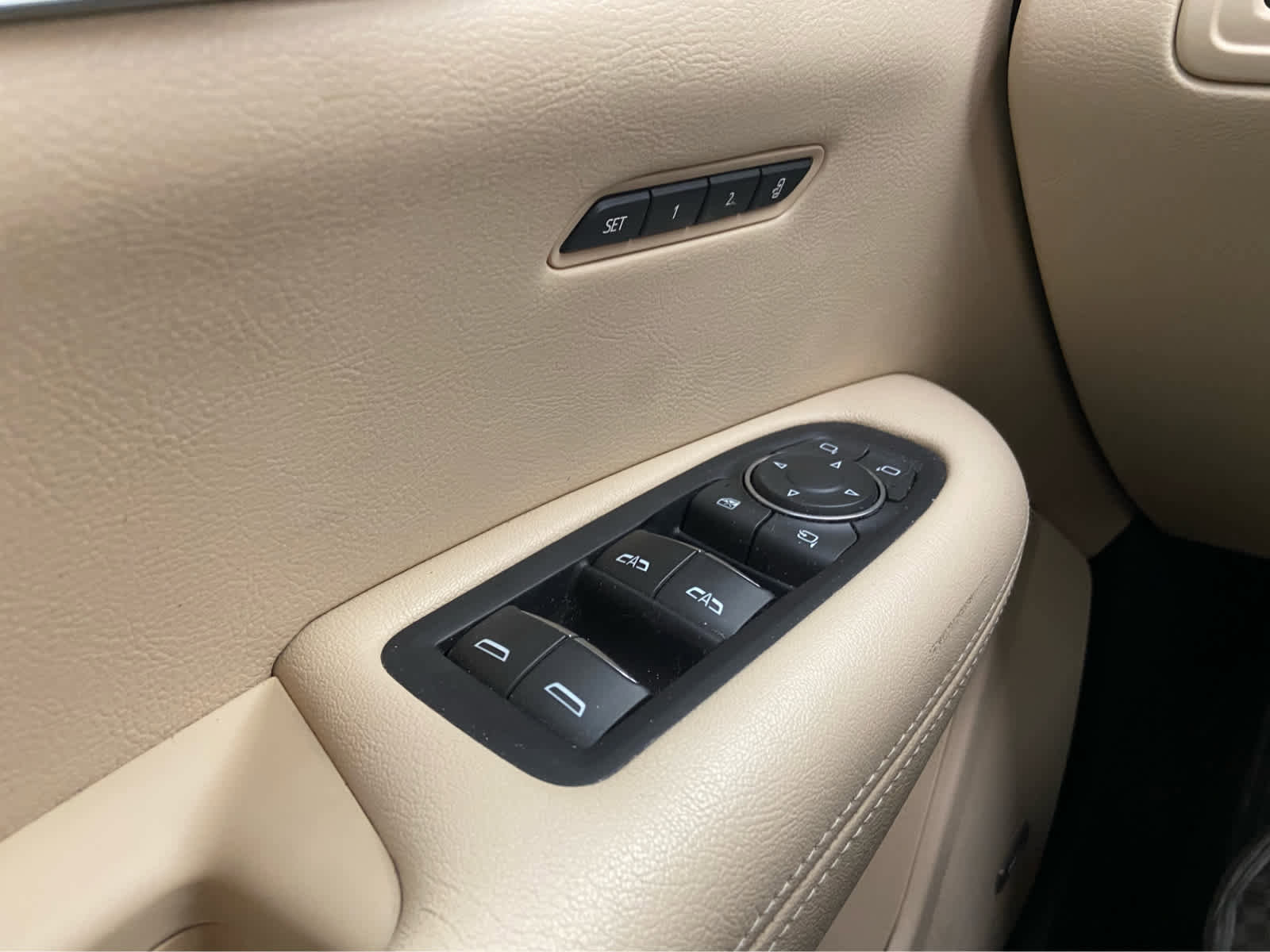 Used 2019 Cadillac XT5 Luxury image 36