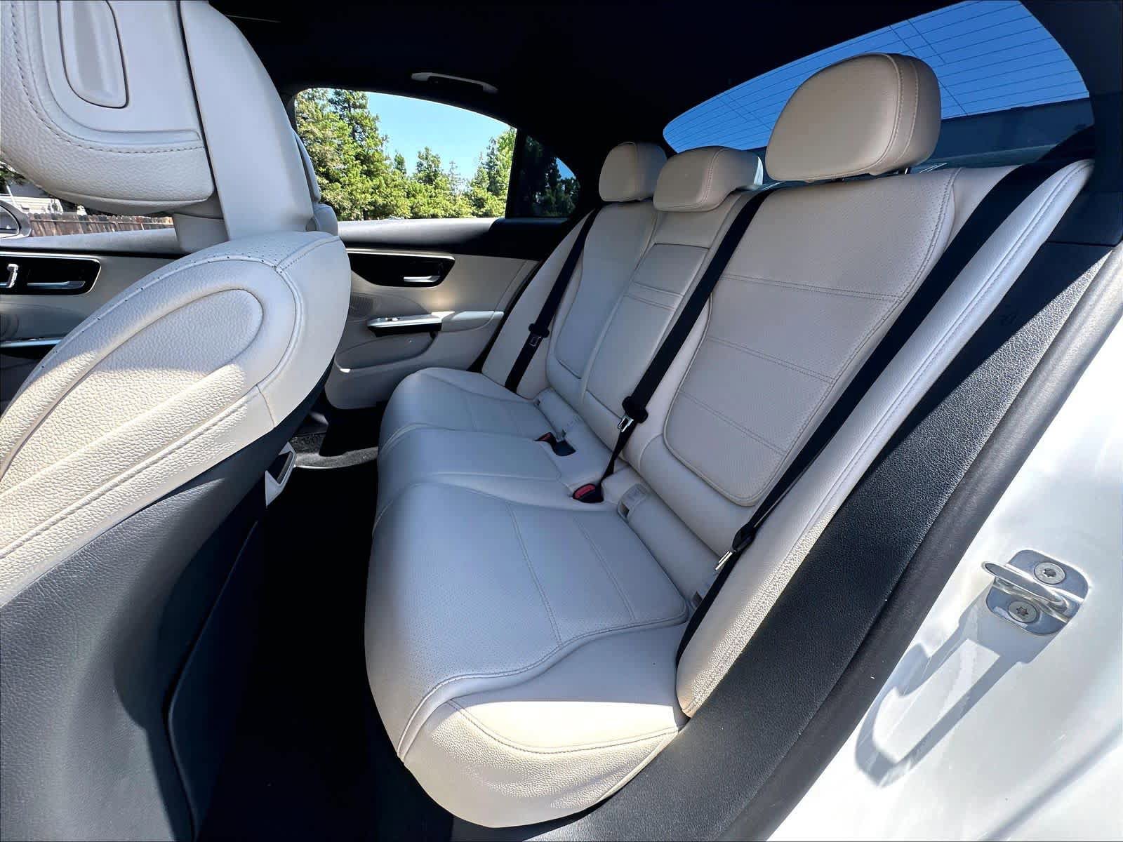 Used 2024 Mercedes-Benz C 300 Sedan image 29