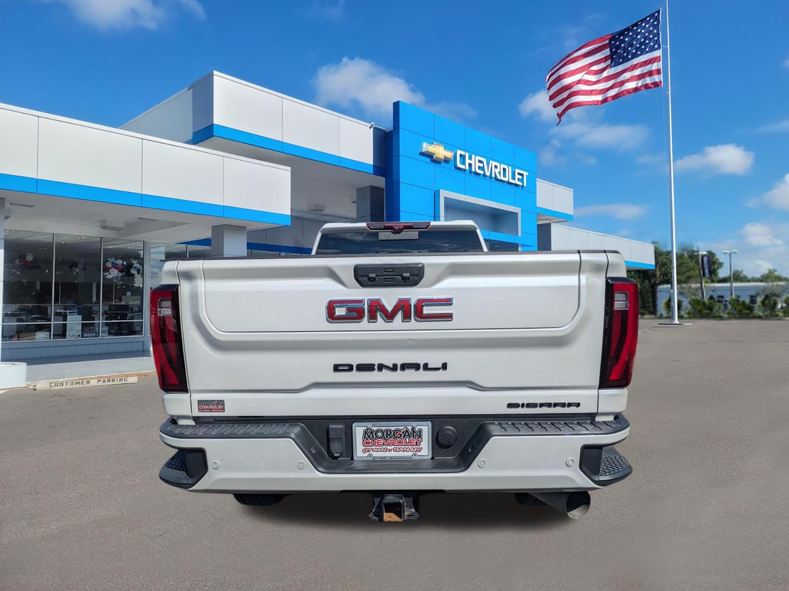Used 2024 GMC Sierra 3500 Denali w/ Denali Reserve Package AWD/4WD image 4