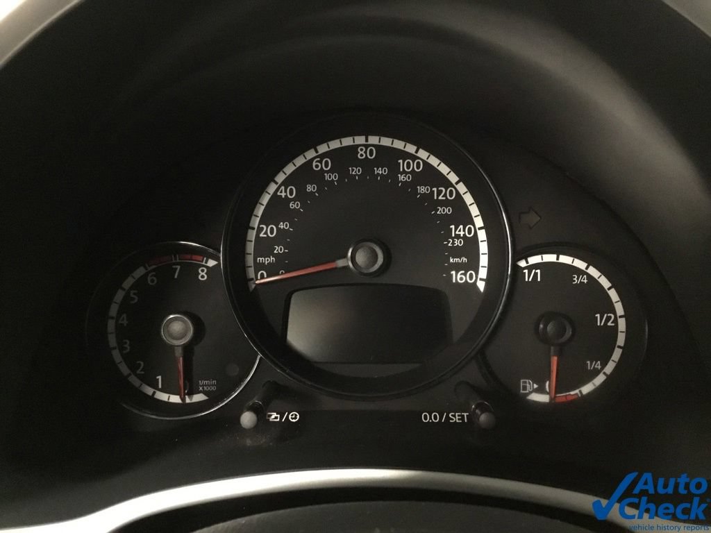 Used 2013 Volkswagen Beetle 2.5 FWD image 43