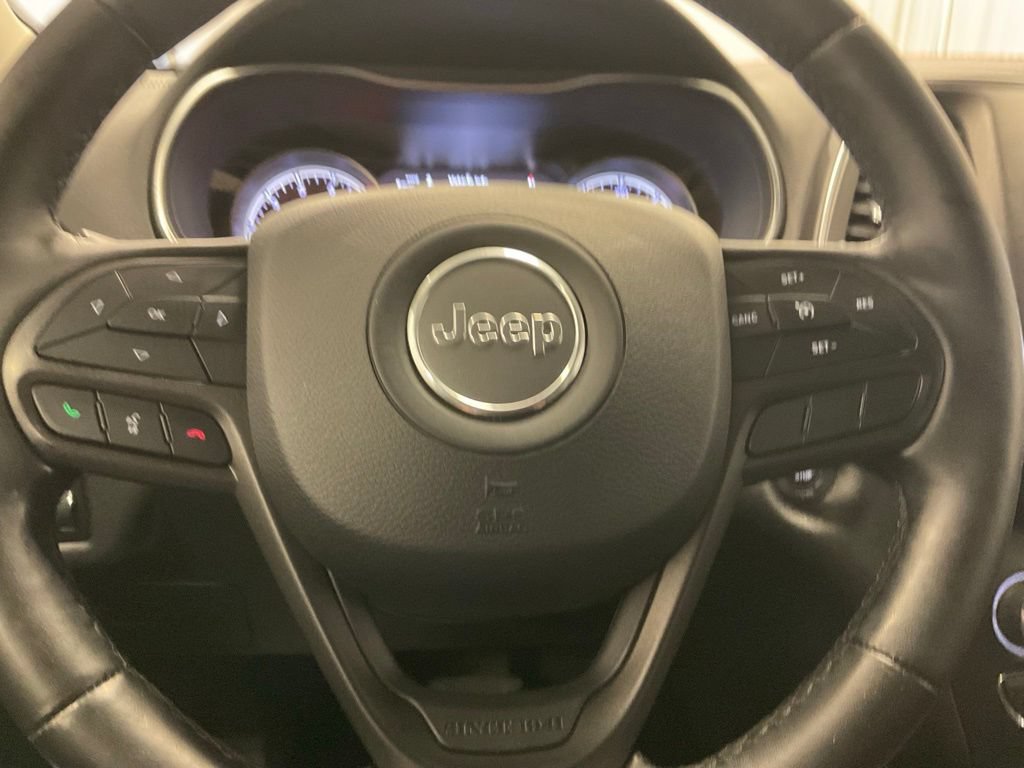 Used 2020 Jeep Cherokee Trailhawk w/ Cold Weather Group AWD/4WD image 14