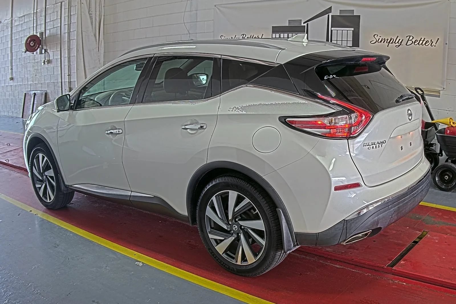 Used 2017 Nissan Murano Platinum w/ Platinum Technology Package FWD image 2