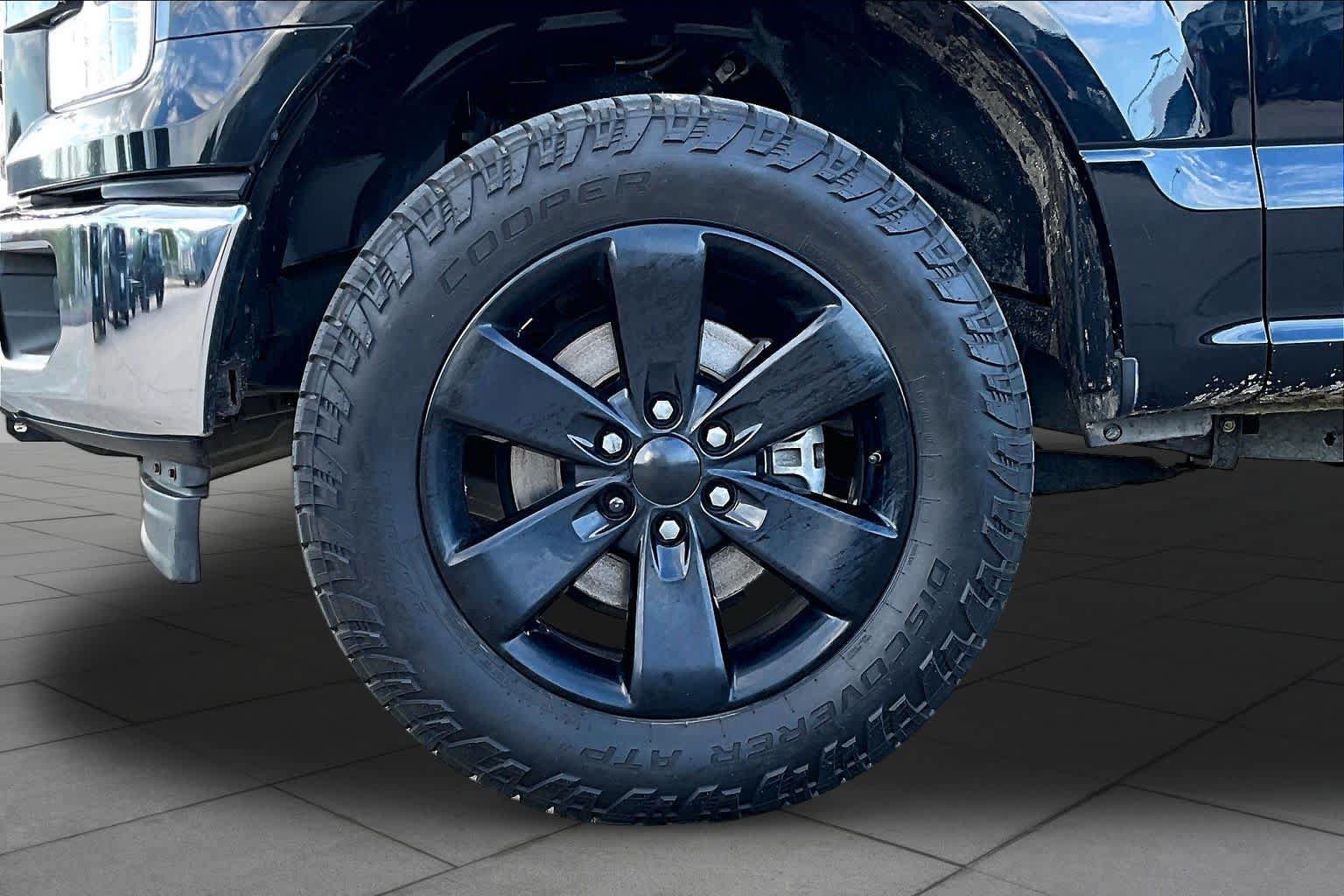 Used 2016 Ford F150 XLT RWD image 11