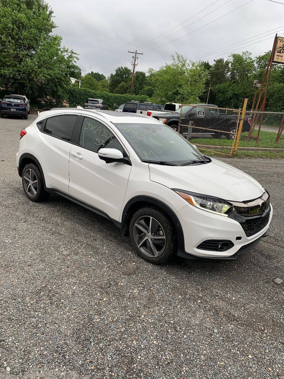 Used 2022 Honda HR-V EX image 2