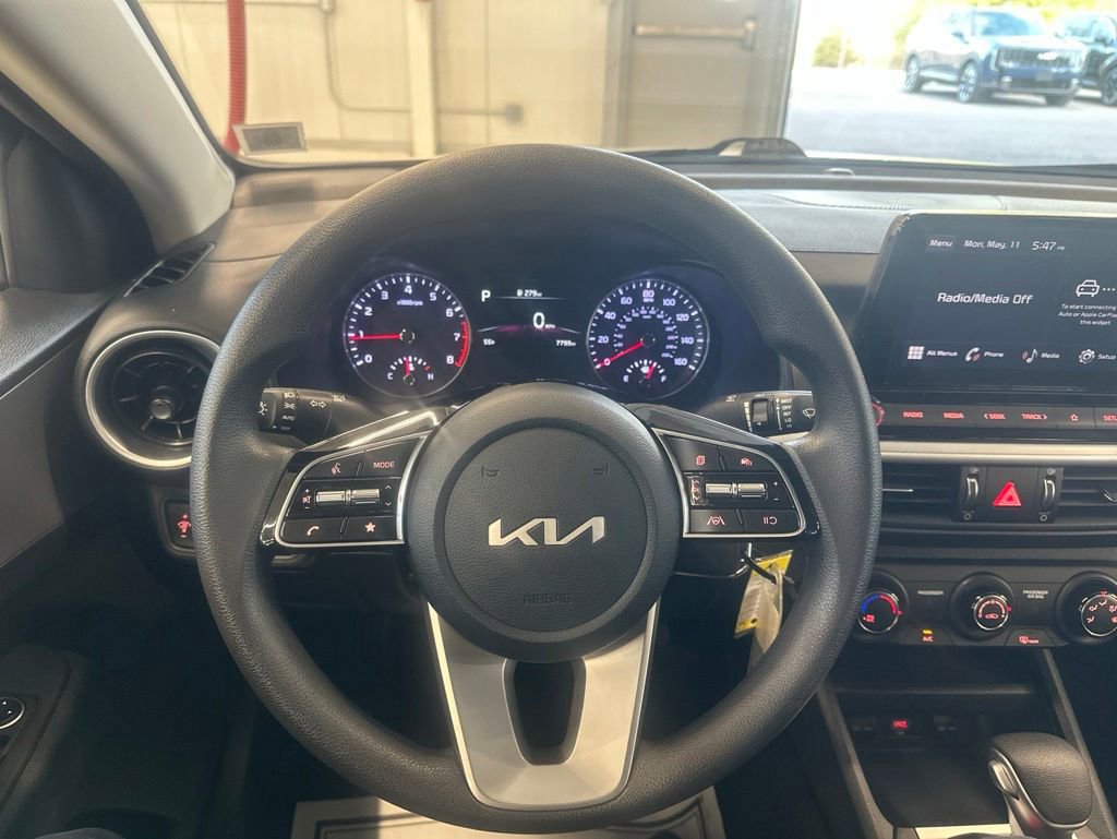 Certified 2023 Kia Forte LXS FWD image 7