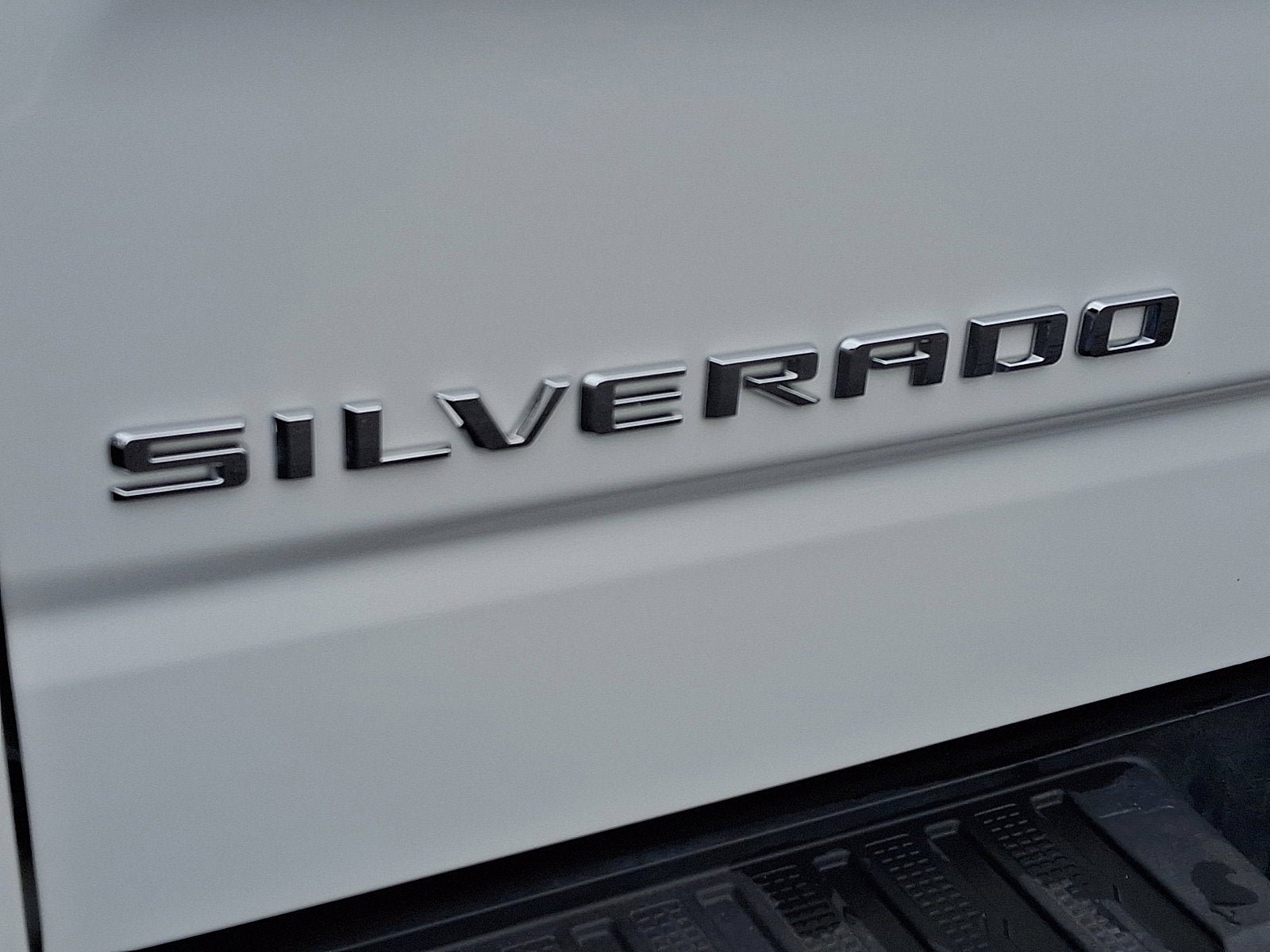 Used 2024 Chevrolet Silverado 1500 LT w/ Work Truck Package AWD/4WD image 27