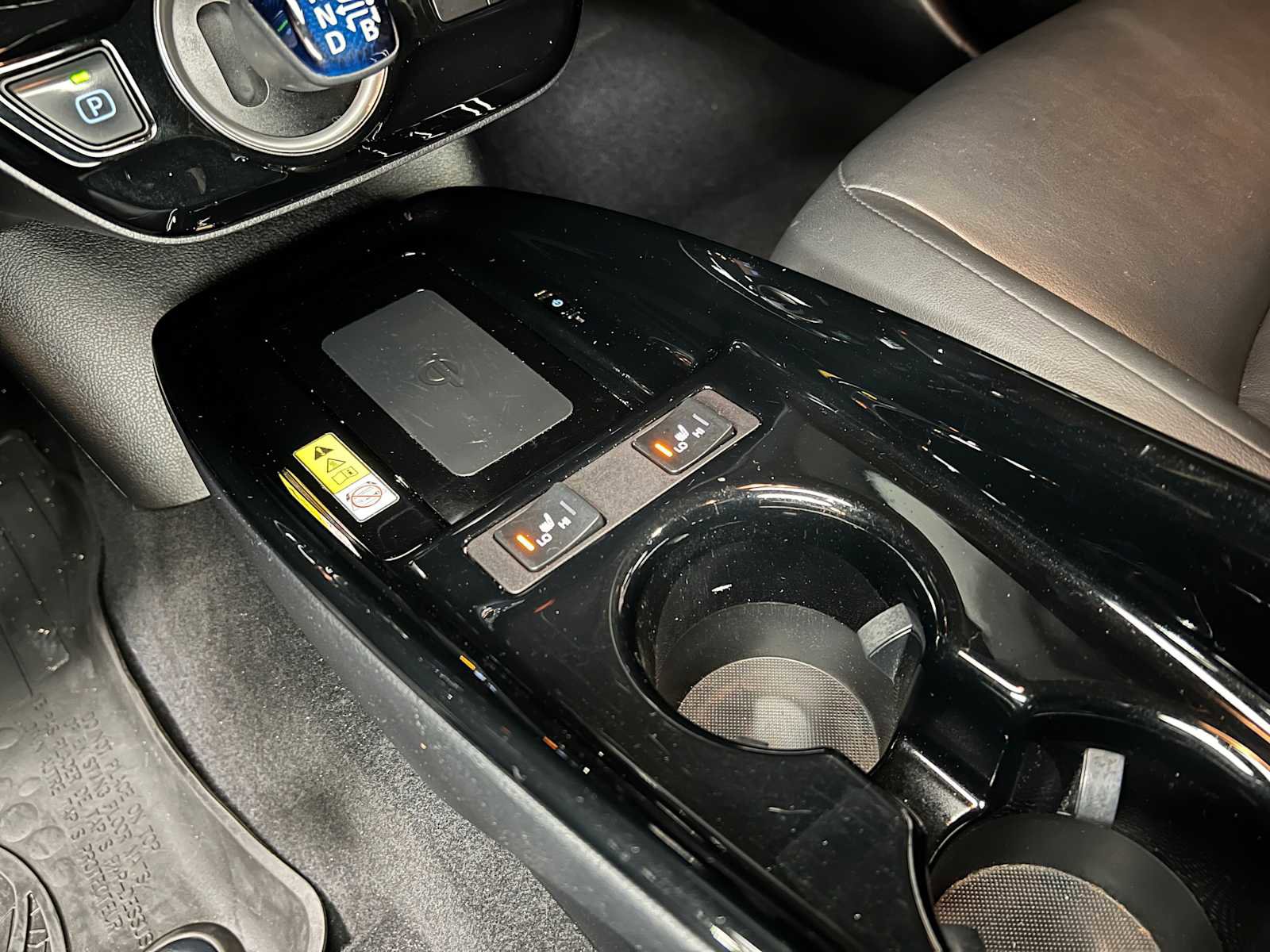 Used 2020 Toyota Prius Prime Limited image 31