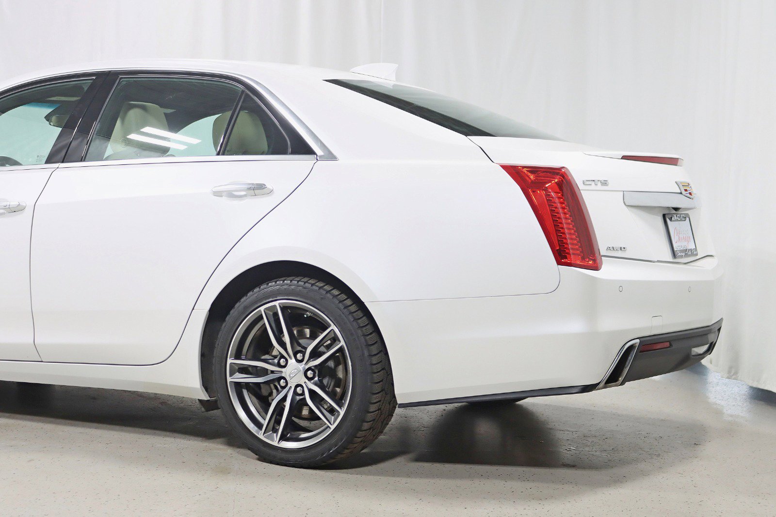 Used 2018 Cadillac CTS Luxury image 10