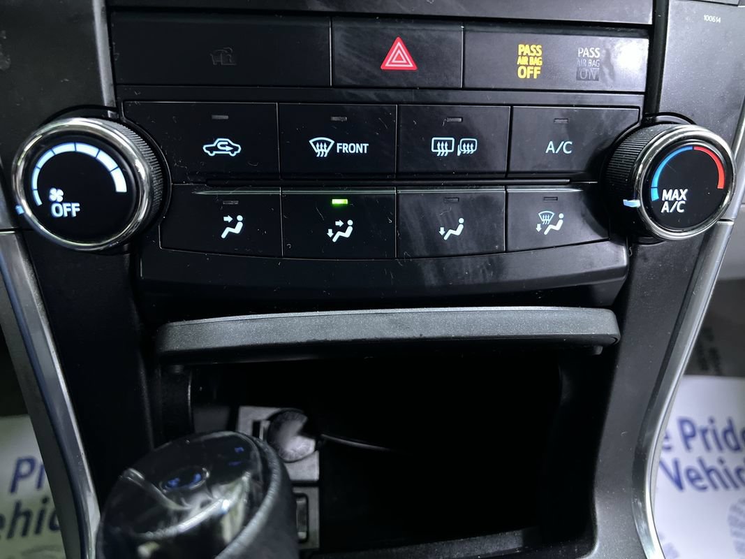Used 2017 Toyota Camry LE FWD image 23