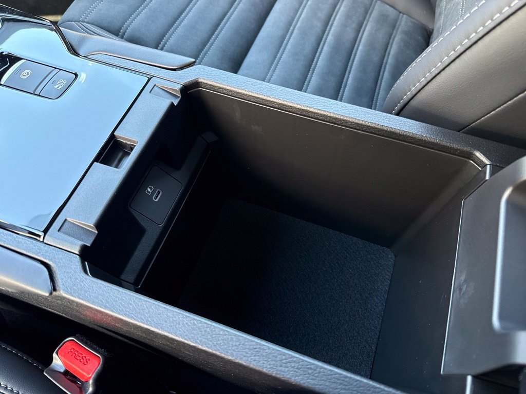 New 2026 Mitsubishi Outlander LE FWD image 29
