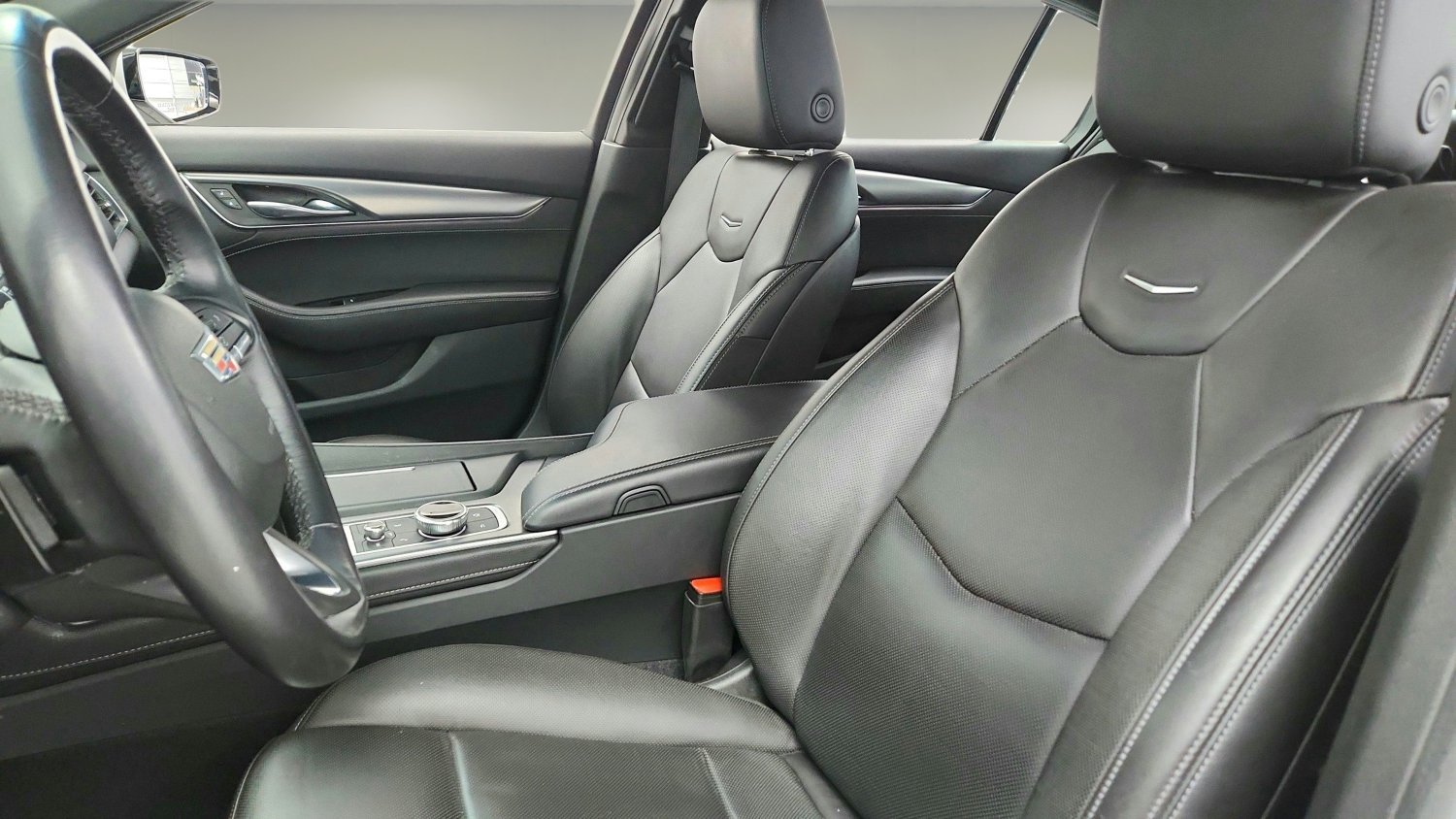 Used 2022 Cadillac CT5 Premium Luxury w/ Climate Package RWD image 9