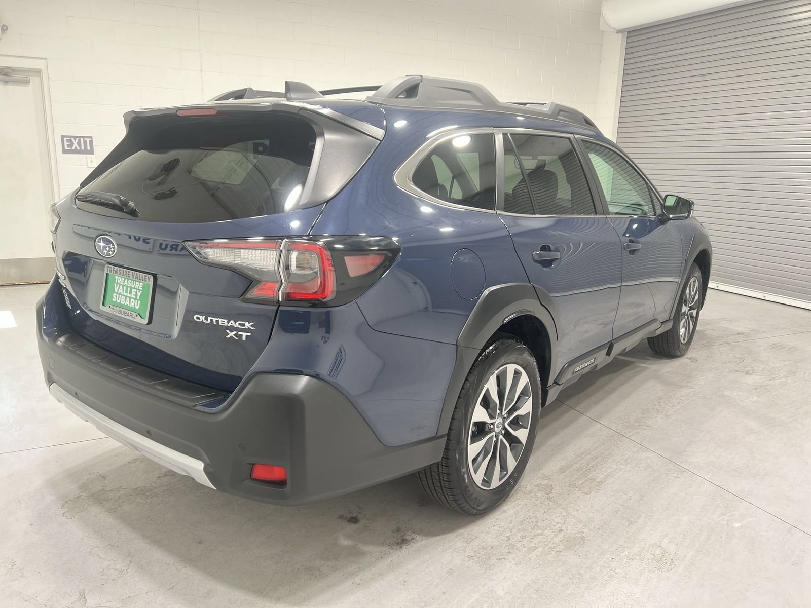 Certified 2025 Subaru Outback Limited XT w/ Tech Package 2 AWD/4WD image 8