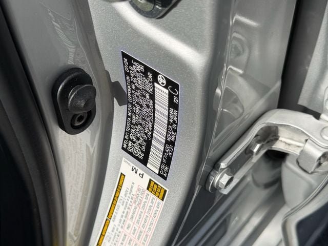 Used 2025 Toyota Corolla XSE FWD image 19