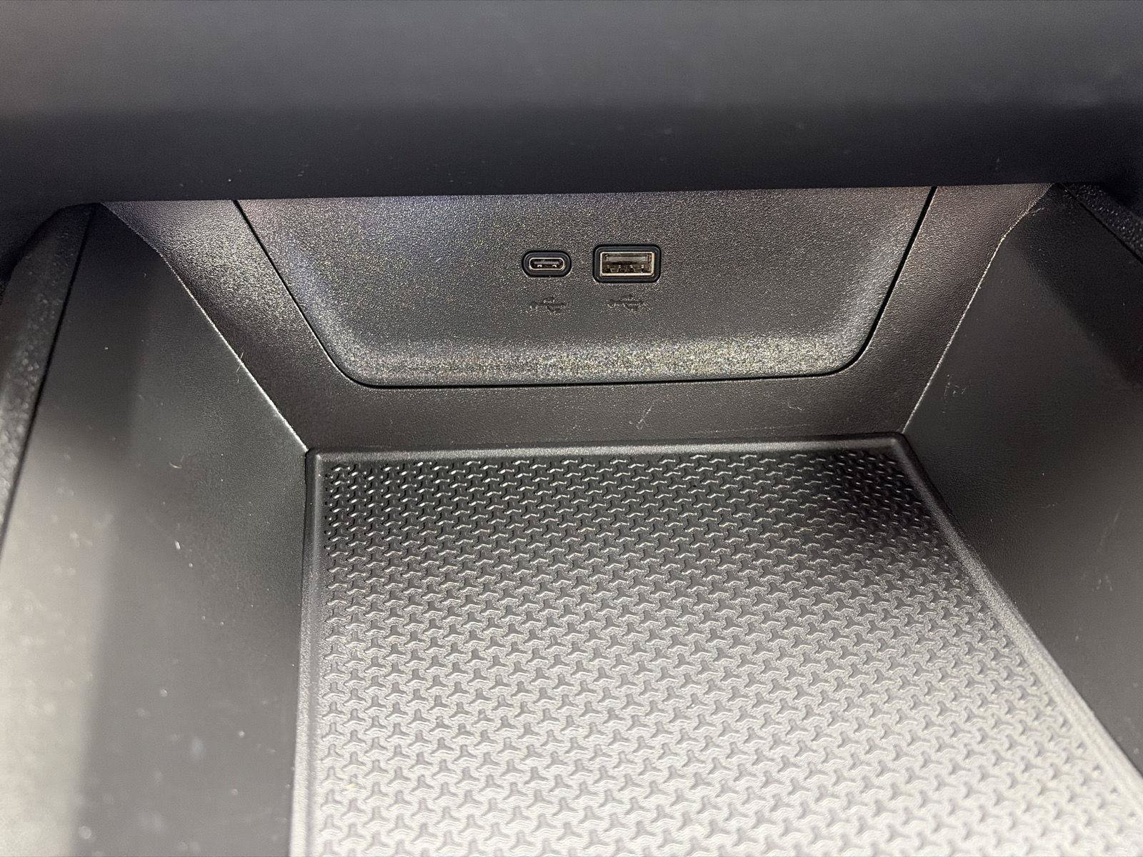 Used 2025 Chevrolet Equinox LT FWD image 22