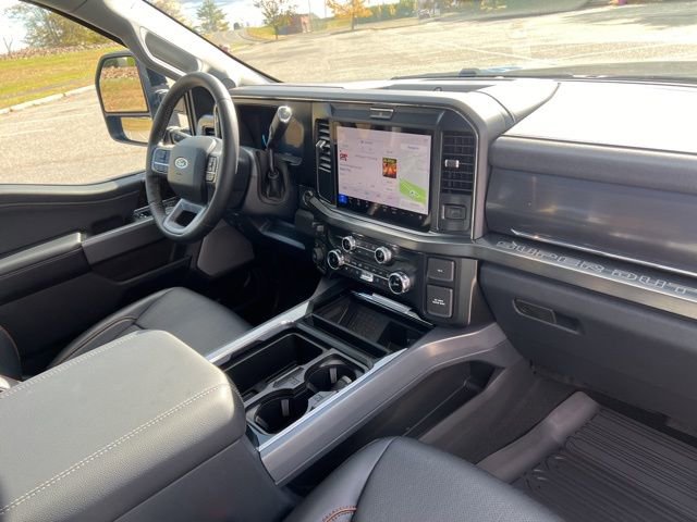 Used 2025 Ford F350 Lariat w/ Black Appearance Package image 40