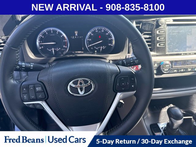 Used 2016 Toyota Highlander XLE AWD/4WD image 13