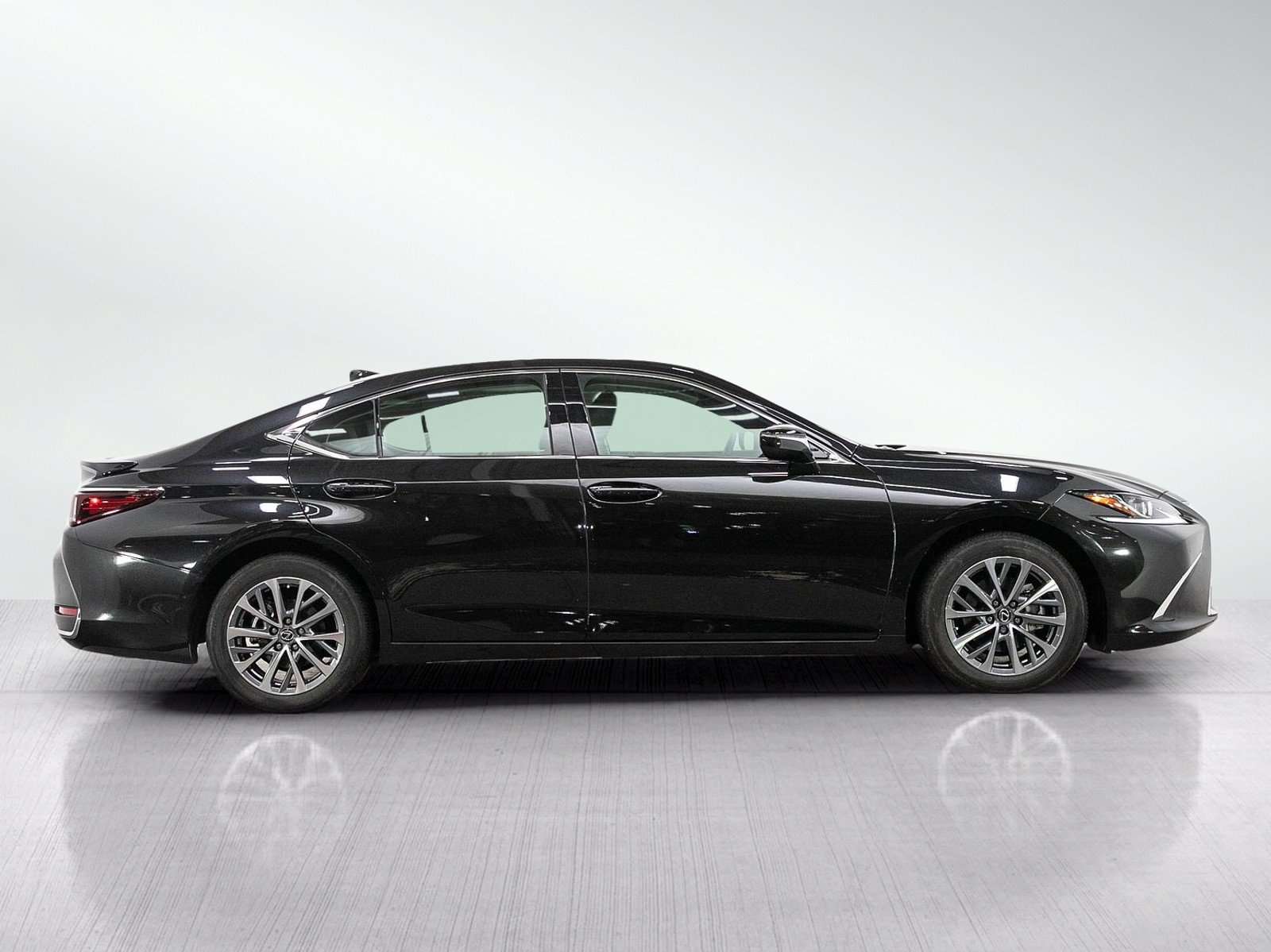 Used 2025 Lexus ES 300h FWD image 6