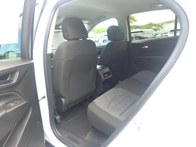 Used 2023 Chevrolet Equinox LT AWD/4WD image 28