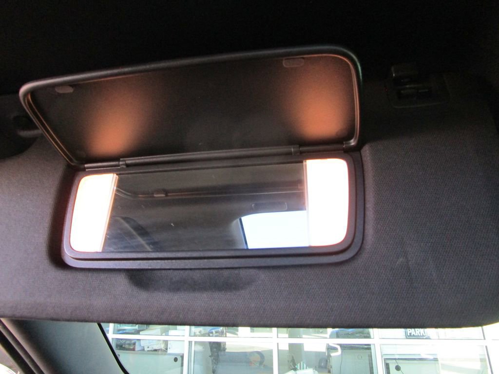 Used 2021 Chevrolet Tahoe Premier w/ Premium Package image 34