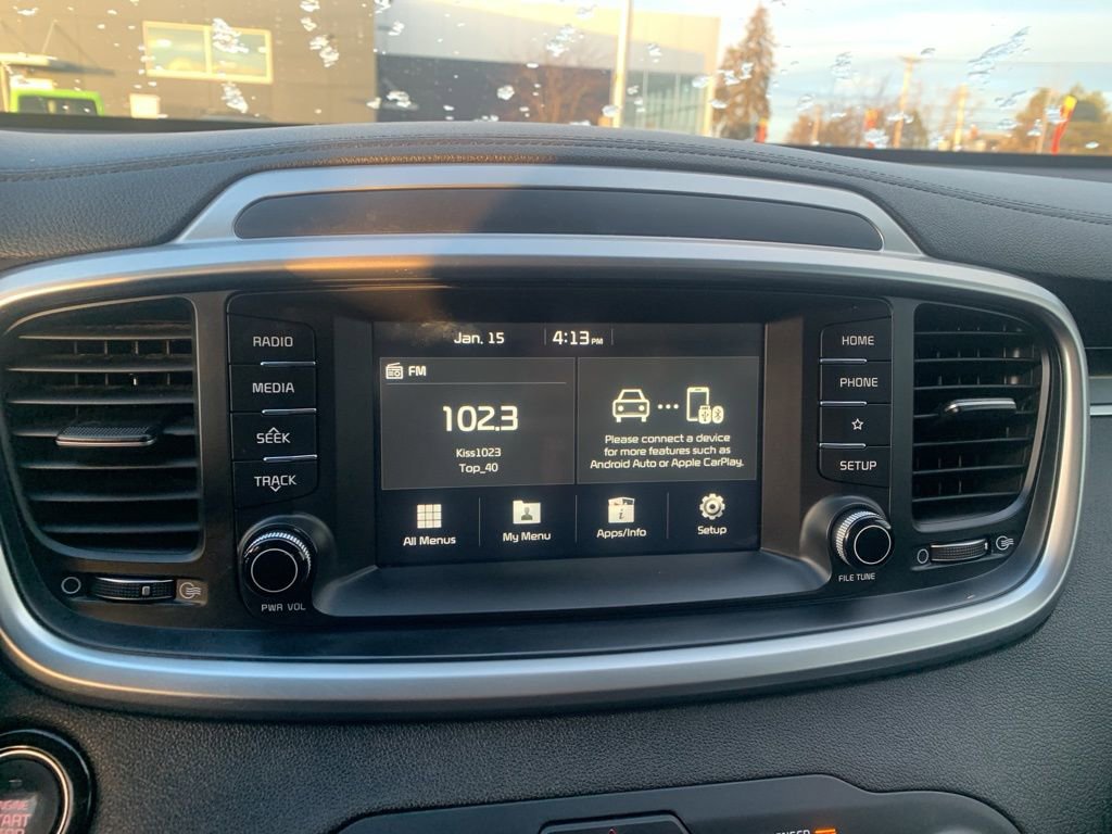 Used 2020 Kia Sorento S image 11