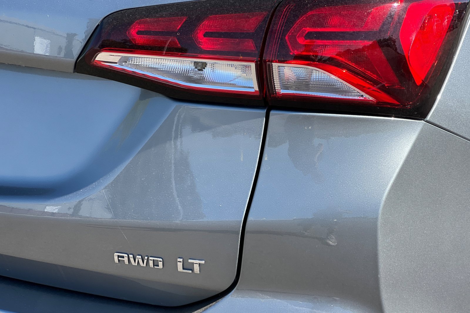 Used 2024 Chevrolet Equinox LT image 23