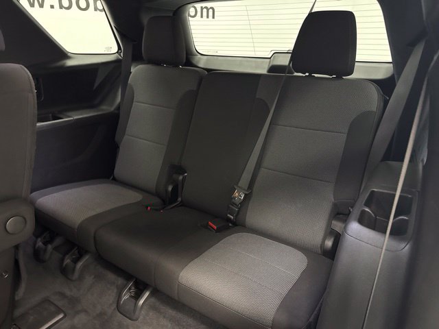 Used 2022 Chevrolet Traverse LT FWD image 27