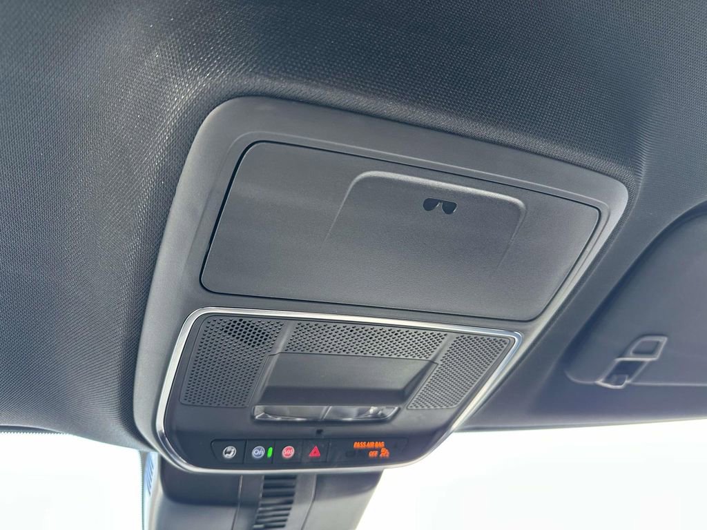 New 2026 Chevrolet Traverse RS AWD/4WD image 15
