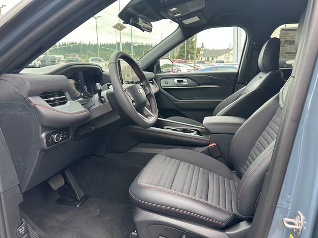 New 2025 Ford Explorer ST-Line w/ ST-Line Street Pack image 9
