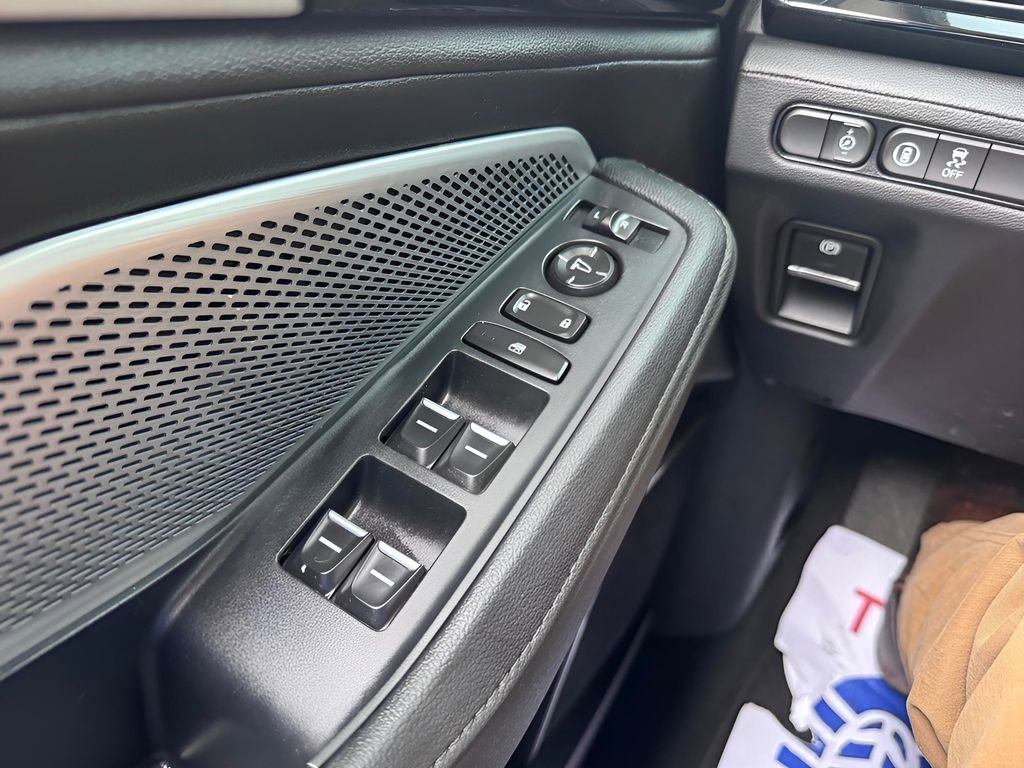 Used 2025 Acura MDX FWD image 21