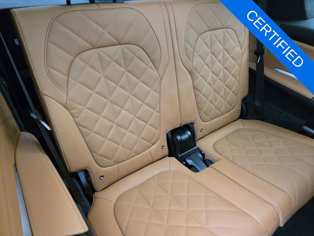 Used 2024 BMW X7 xDrive40i w/ M Sport Package image 28