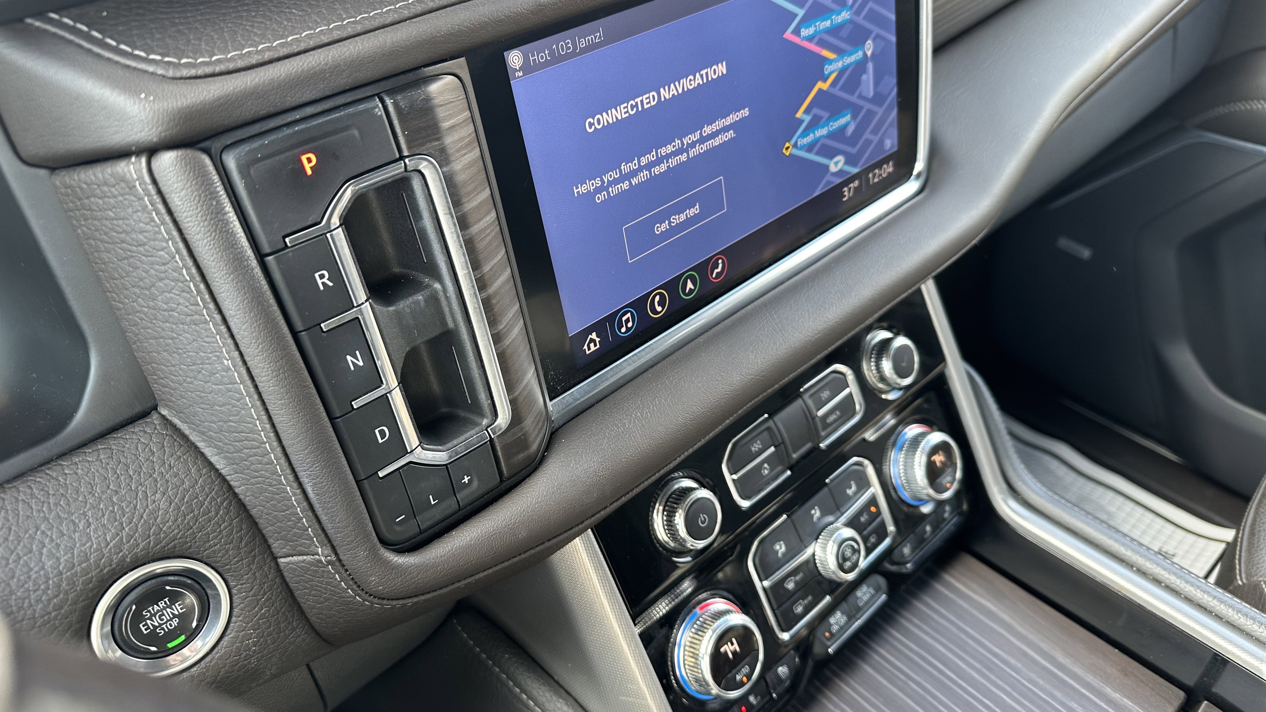 Used 2021 GMC Yukon Denali w/ Denali Premium Package image 28