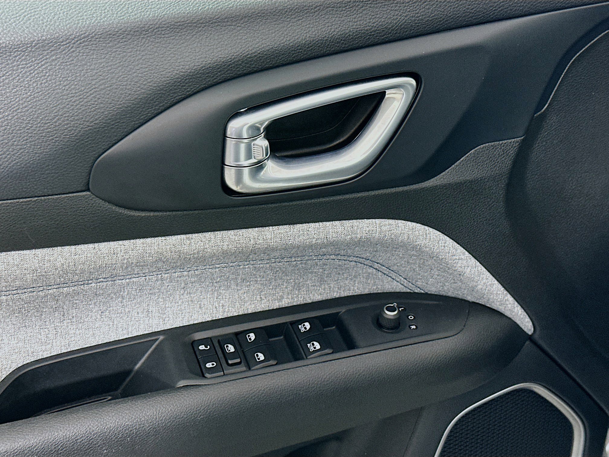 Used 2022 Jeep Compass Latitude image 15