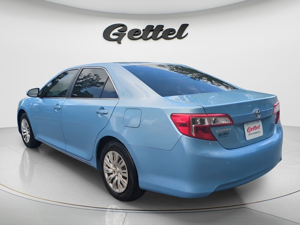 Used 2012 Toyota Camry LE image 7