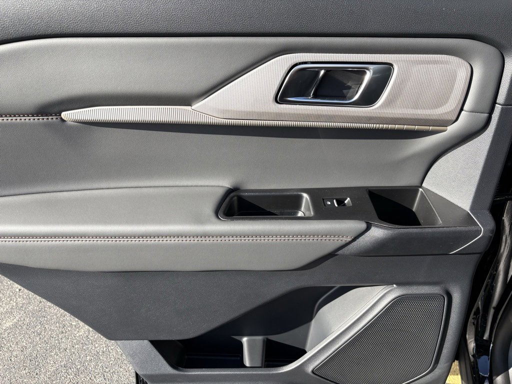 New 2026 Ford Explorer Active image 25