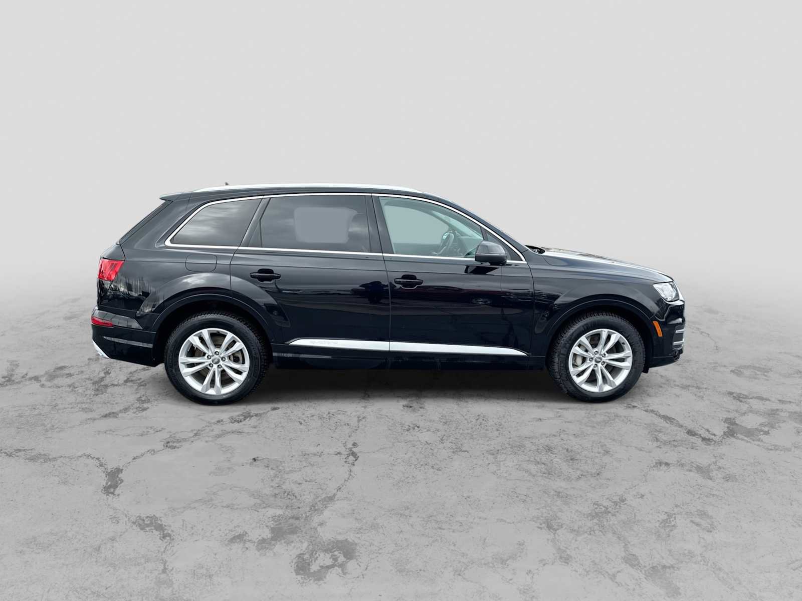 Used 2019 Audi Q7 3.0T Premium Plus AWD/4WD image 9