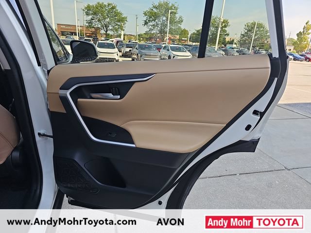 Used 2021 Toyota RAV4 XLE w/ Convenience Package AWD/4WD image 34