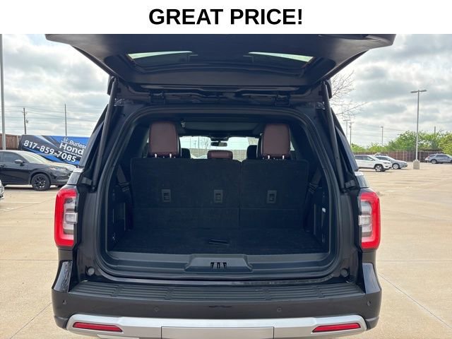 Used 2024 Ford Expedition Limited image 21