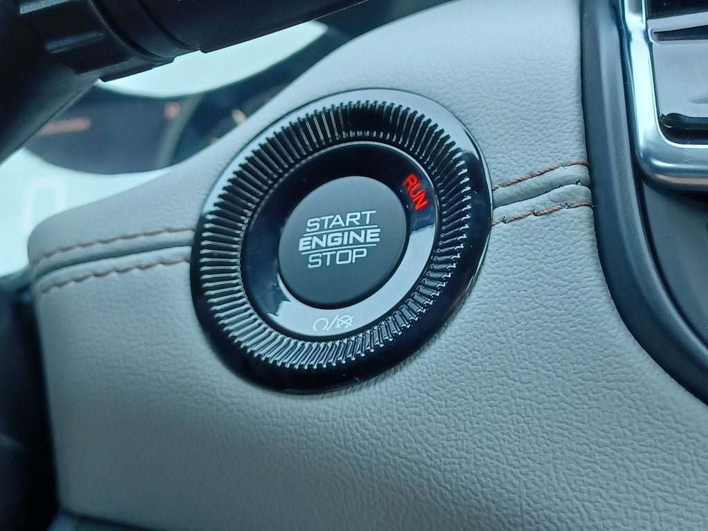 New 2026 Jeep Compass Limited AWD/4WD image 18